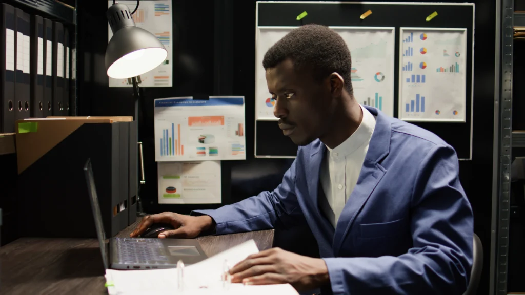 Chartered Financial Analyst (CFA): Role, Career Paths & Wealth Management Benefits